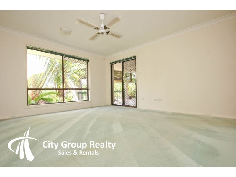 12 Argyle Crescent, Bundall QLD 4217