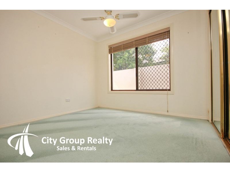 12 Argyle Crescent, Bundall QLD 4217