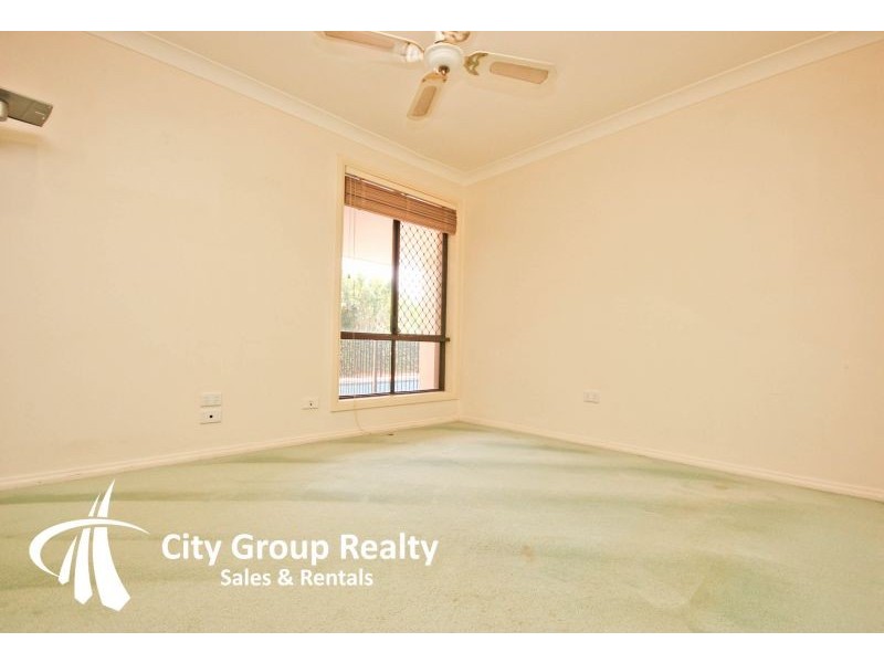 12 Argyle Crescent, Bundall QLD 4217