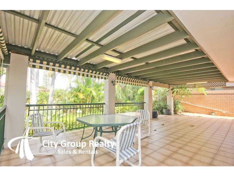 12 Argyle Crescent, Bundall QLD 4217