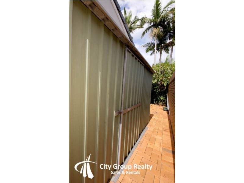 12 Argyle Crescent, Bundall QLD 4217