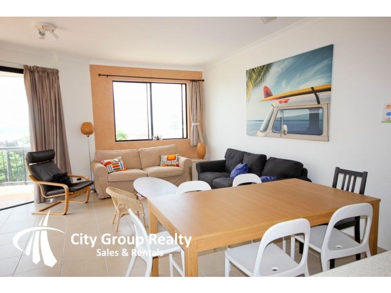 2 Fraser Avenue, Miami QLD 4220