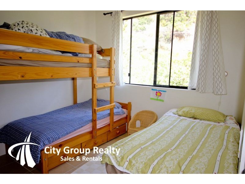 2 Fraser Avenue, Miami QLD 4220