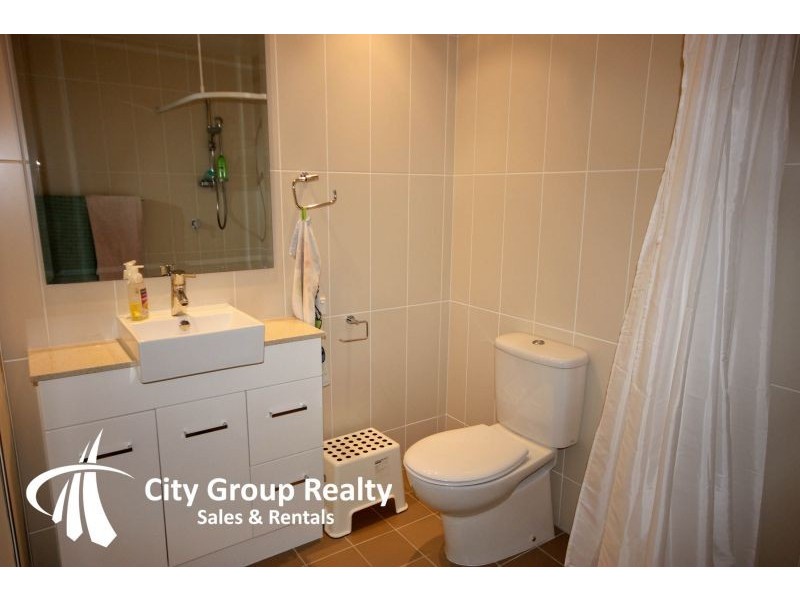 2 Fraser Avenue, Miami QLD 4220