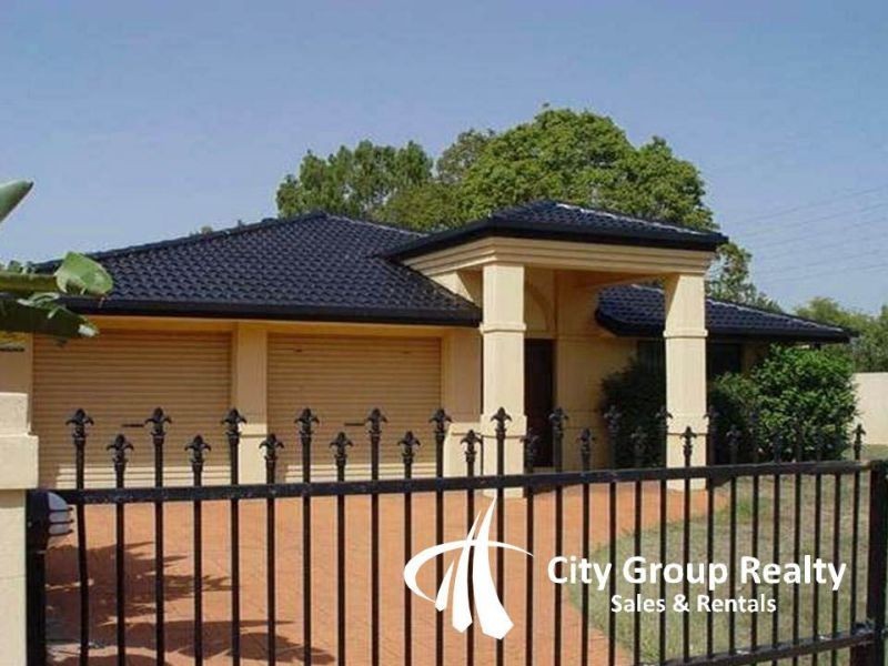 1 Yarraville Street, Robina QLD 4226