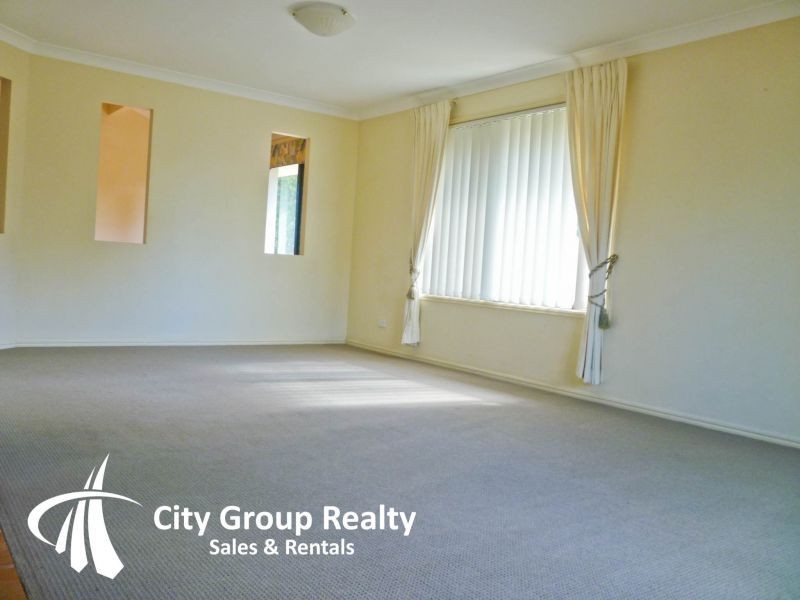 1 Yarraville Street, Robina QLD 4226