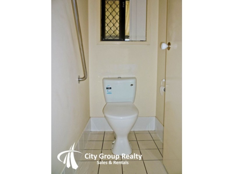 1 Yarraville Street, Robina QLD 4226