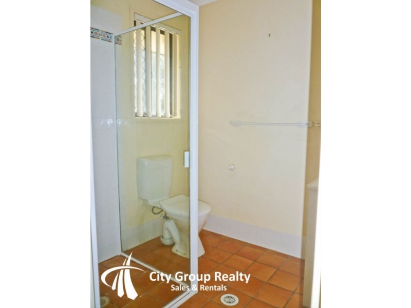 1 Yarraville Street, Robina QLD 4226