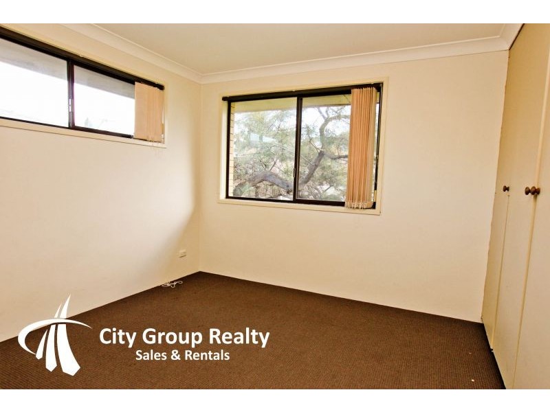 2/3 Crisp Court, Miami QLD 4220