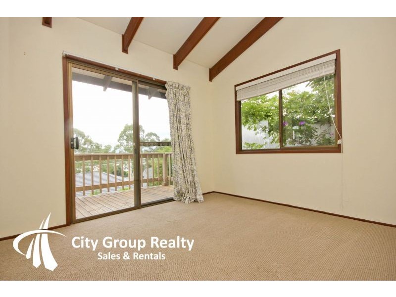 31 Wallabah Drive, Ashmore QLD 4214