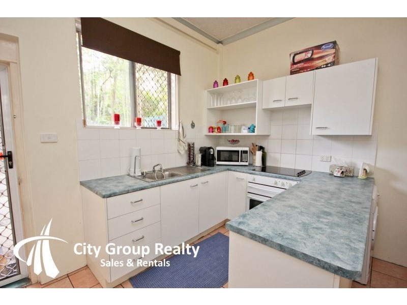 8/3 Redondo Avenue, Miami QLD 4220