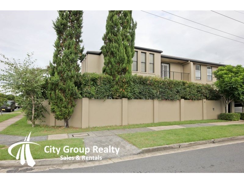 44 Dawn Parade, Miami QLD 4220