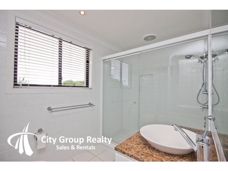 44 Dawn Parade, Miami QLD 4220