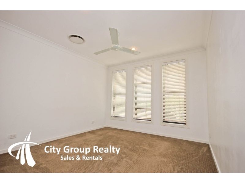 44 Dawn Parade, Miami QLD 4220