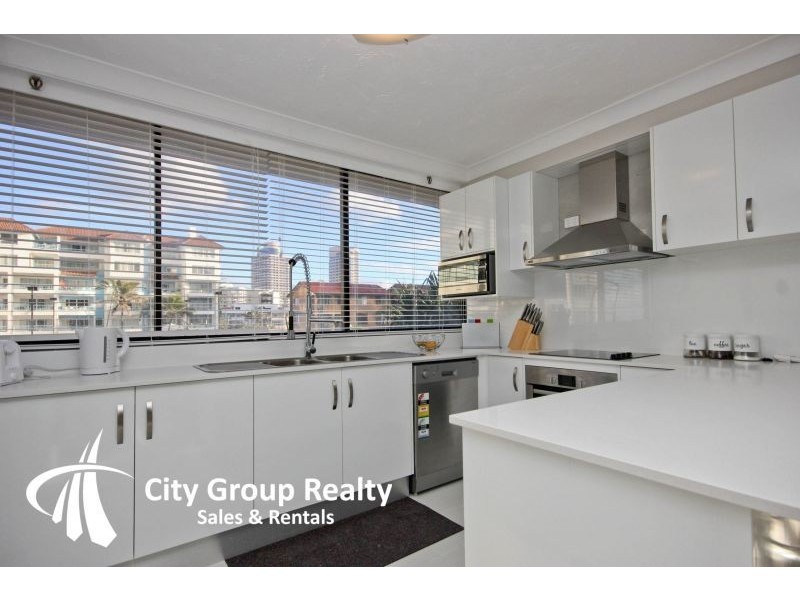 2D 4 Old Burleigh Road, Surfers Paradise QLD 4217