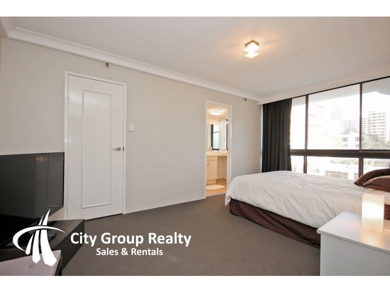 2D 4 Old Burleigh Road, Surfers Paradise QLD 4217