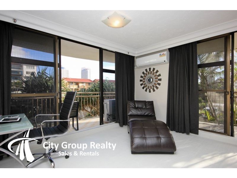 2D 4 Old Burleigh Road, Surfers Paradise QLD 4217