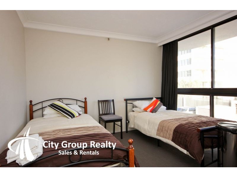 2D 4 Old Burleigh Road, Surfers Paradise QLD 4217