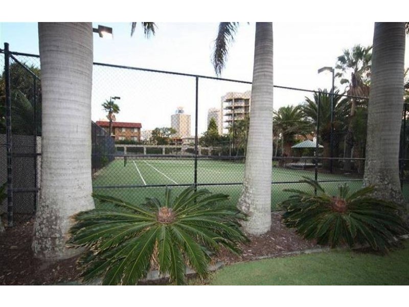 2D 4 Old Burleigh Road, Surfers Paradise QLD 4217