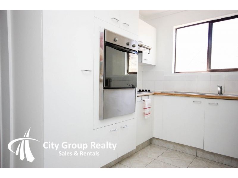 5/152 Surf, Broadbeach QLD 4218