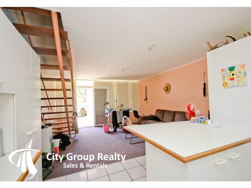 5/4 George Avenue, Broadbeach QLD 4218