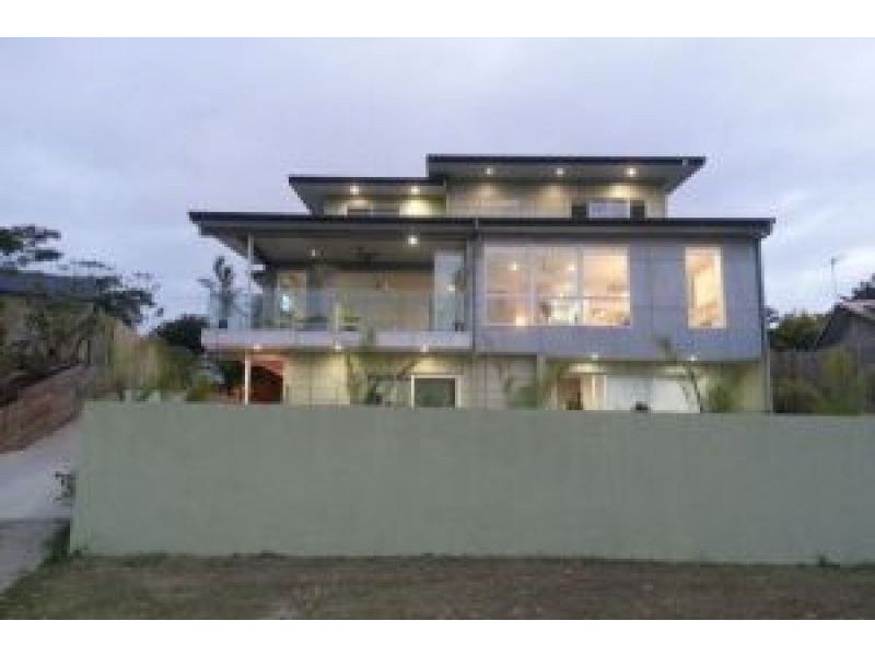 16B Darel Drive, Ashmore QLD 4214