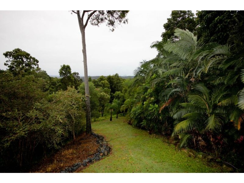 3 Buckingham Way, Elanora QLD 4221