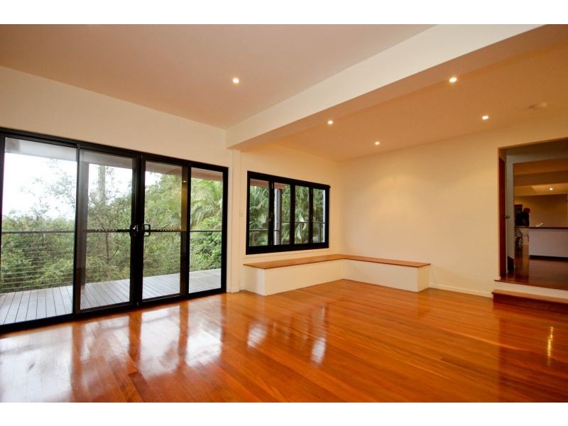 3 Buckingham Way, Elanora QLD 4221