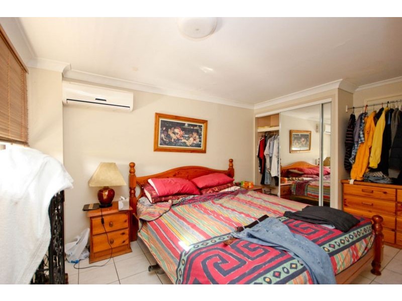 2/3 Witt Avenue, Carrara QLD 4211