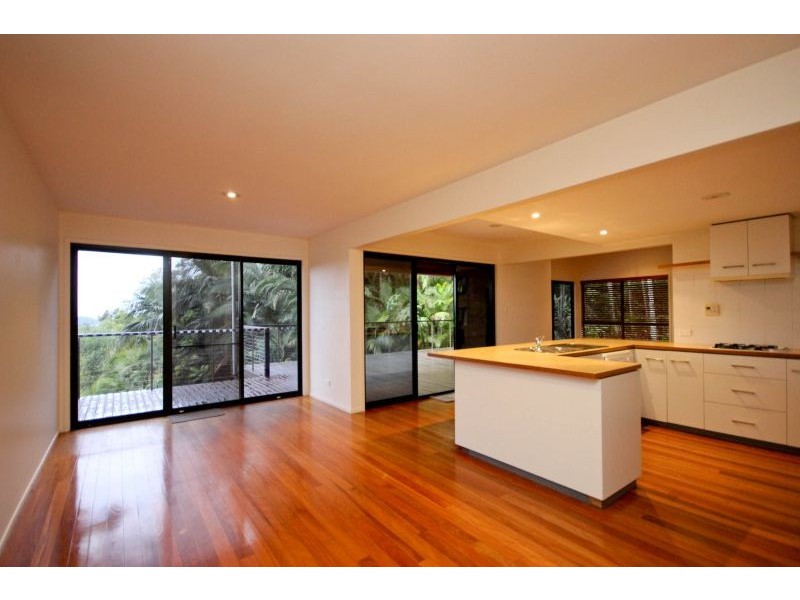 3 Buckingham Way, Elanora QLD 4221