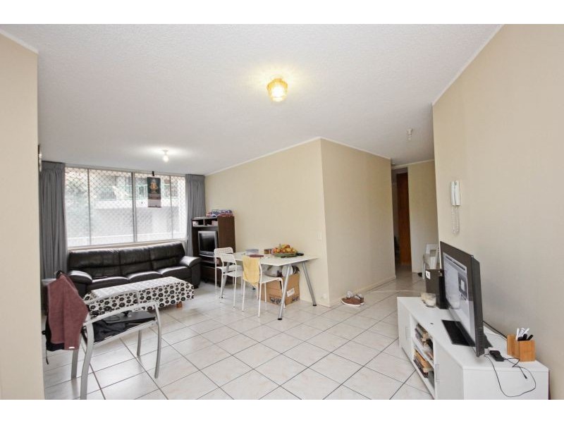 1/3 Old Burleigh Road, Surfers Paradise QLD 4217