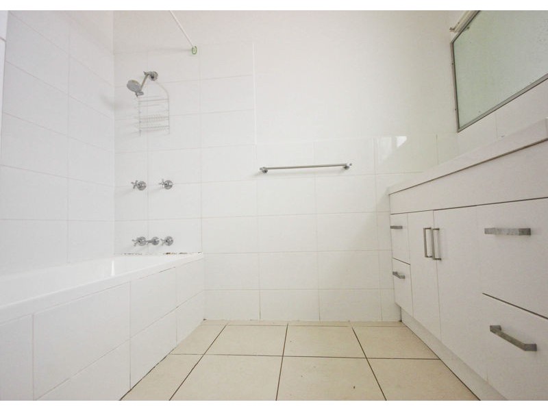 5/143 Surf Parade, Broadbeach QLD 4218
