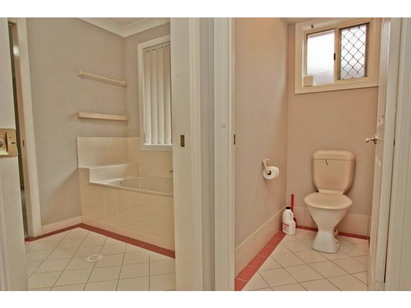 8 Adalong Place, Nerang QLD 4211