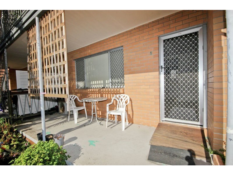 1/19 Little Norman Street, Southport QLD 4215