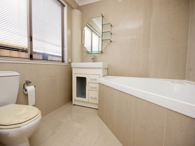 39. Hill Avenue, Burleigh Heads QLD 4220