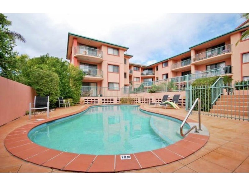 6 “Villa Mermaide” 2340 Gold Coast Hwy, Mermaid Beach QLD 4218