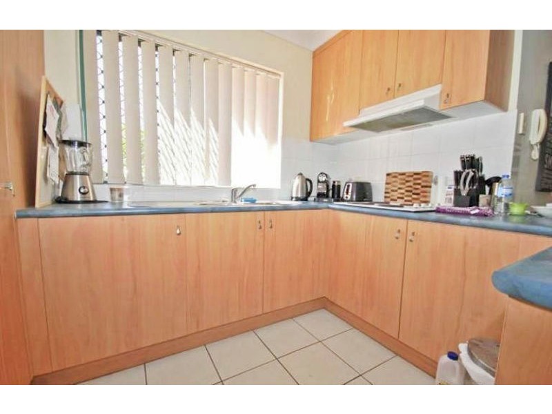 6 “Villa Mermaide” 2340 Gold Coast Hwy, Mermaid Beach QLD 4218