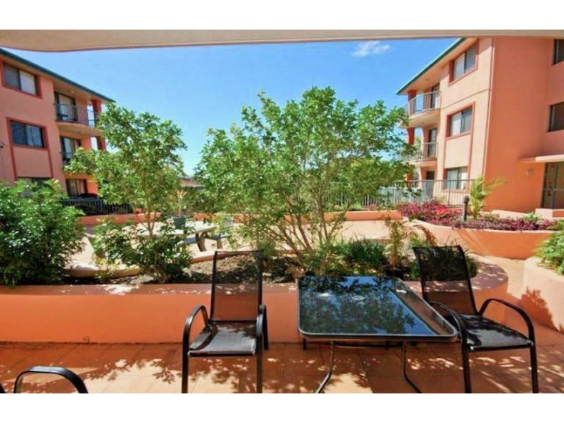 6 “Villa Mermaide” 2340 Gold Coast Hwy, Mermaid Beach QLD 4218