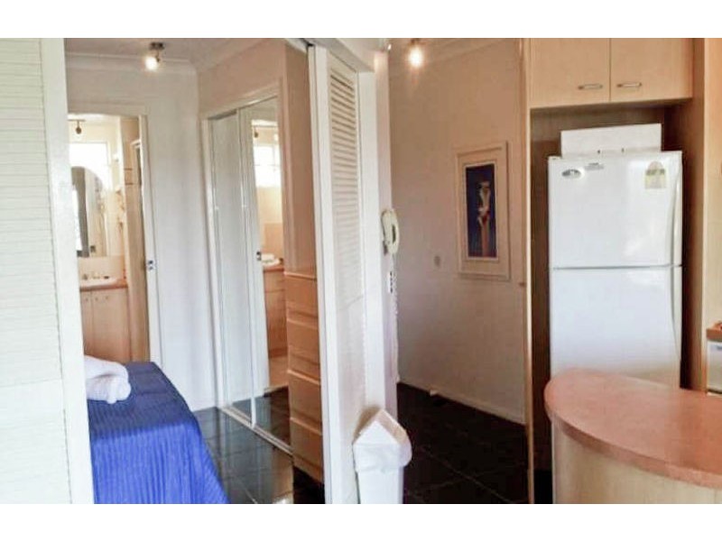 106 Marine Parade, Southport QLD 4215