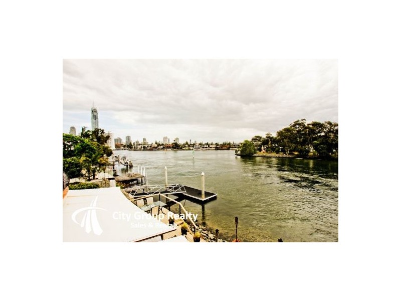 Chevron Island QLD 4217