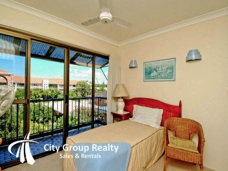 Chevron Island QLD 4217