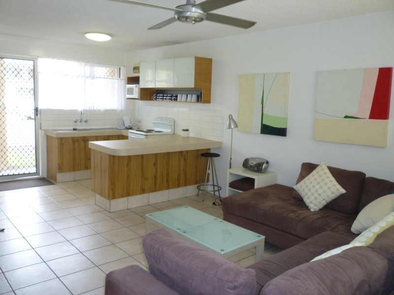 122 Marine Parade, Miami QLD 4220