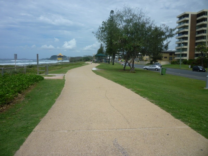 122 Marine Parade, Miami QLD 4220