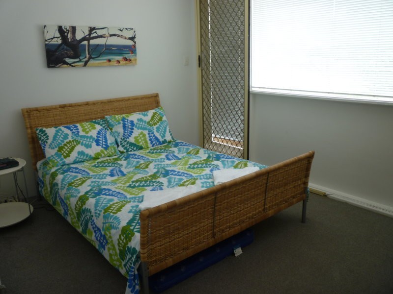 122 Marine Parade, Miami QLD 4220