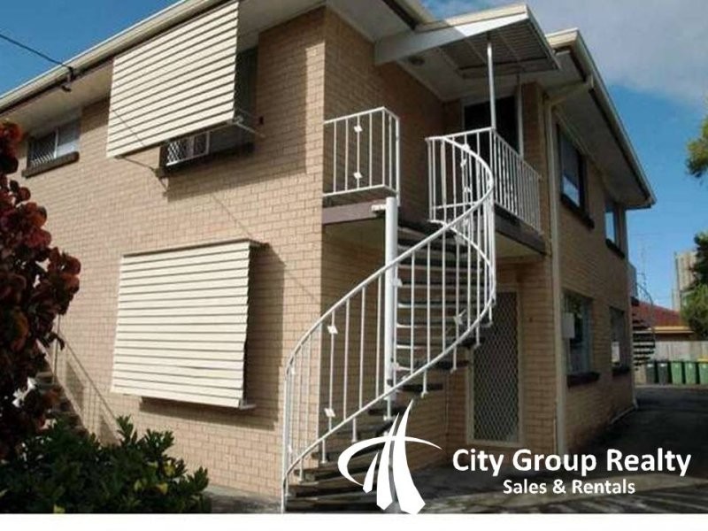 2/35 Burra Street, Chevron Island QLD 4217