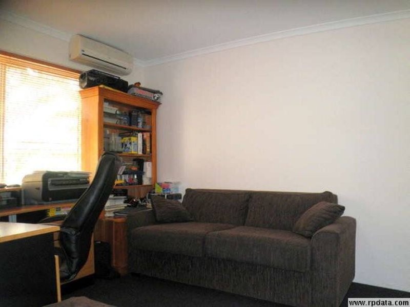 2/35 Burra Street, Chevron Island QLD 4217