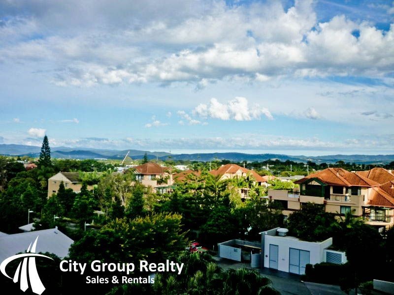 Broadbeach Waters QLD 4218