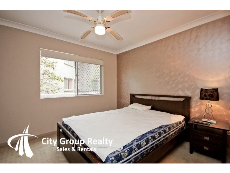 37 Peninsular Drive, Surfers Paradise QLD 4217