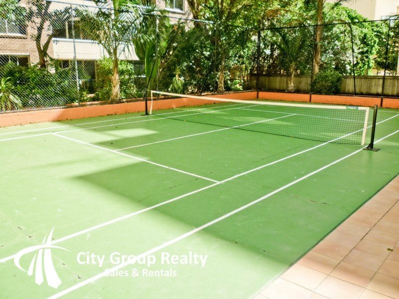 8 Trickett Street, Surfers Paradise QLD 4217