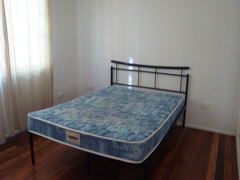 19 Darrambal Street, Surfers Paradise QLD 4217